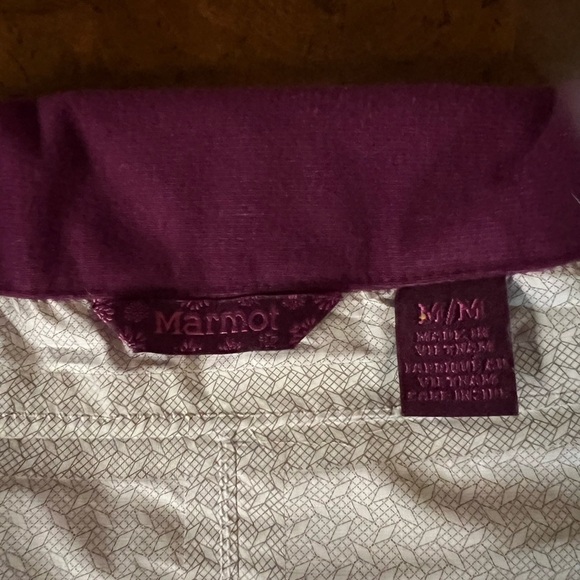 MARMOT GIRLS PURPLE HOODED WINDBREAKER SIZE MEDIUM - Picture 6 of 13